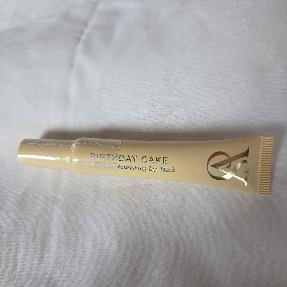 Victoria's Secret Birthday Cake Lip Mask .34oz NEW